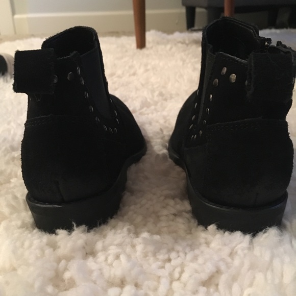 Black Ankle Boots - Picture 3 of 4